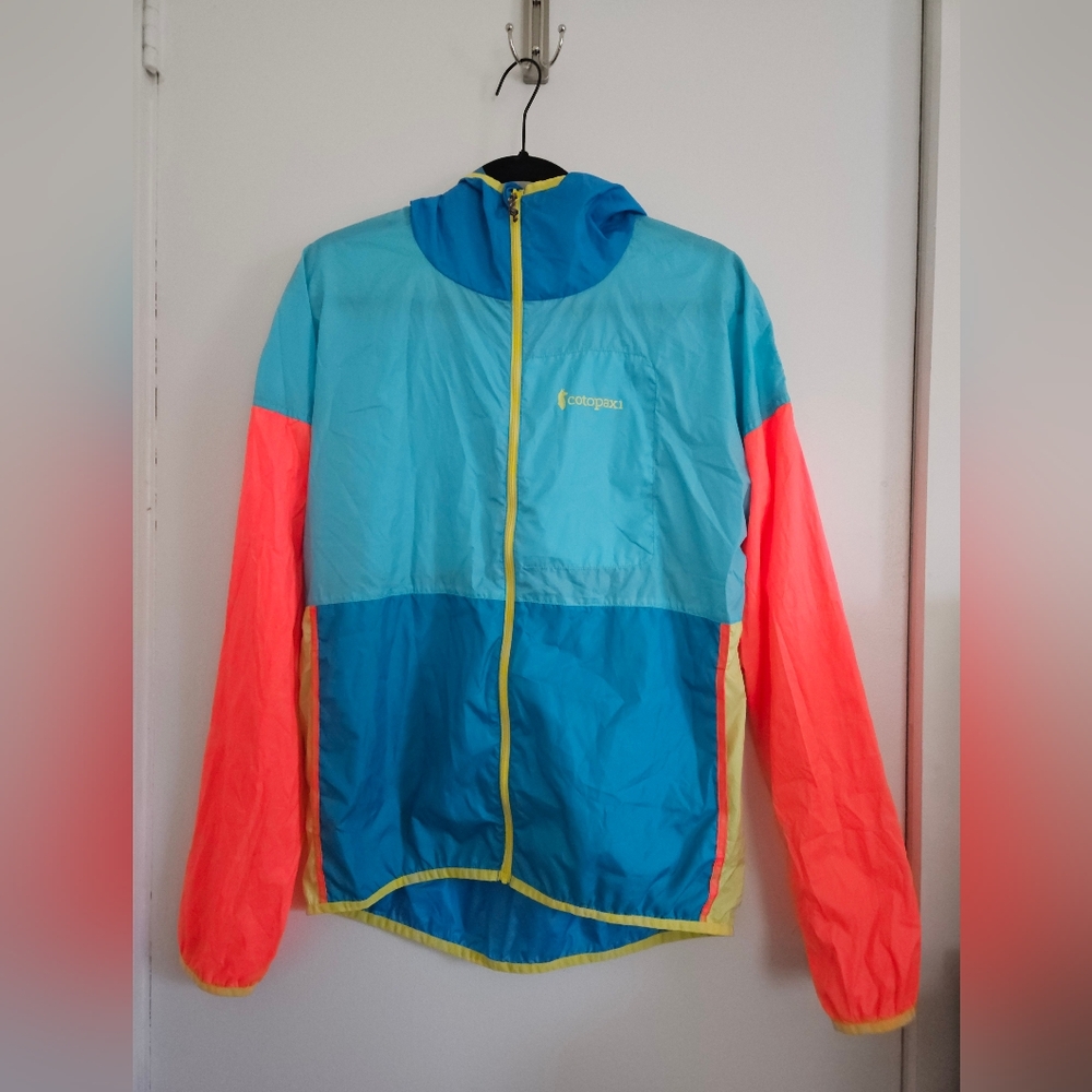 cotopaxi windbreaker